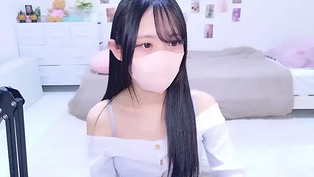 Suzu ch xx online show from 14, 12, 2025