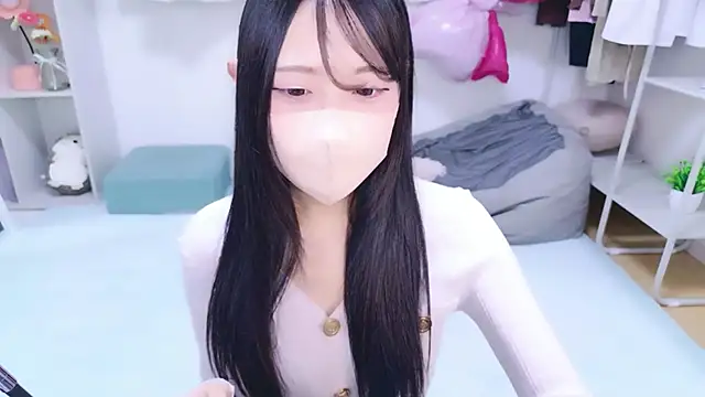 Suzu ch xx online show from 17, 4, 2026