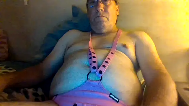 Snapshot of hornyrich69 chatting on 20, 4, 2026 hornyrich69 online show from 20, 4, 2026
