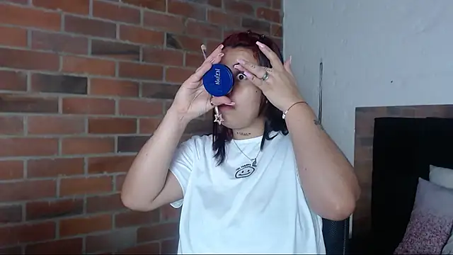 Snapshot of salome__hills1 chatting on 4, 3, 2025 salome hills1 online show from 4, 3, 2025