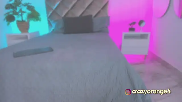 Crazyorange  online show from 11, 10, 2025