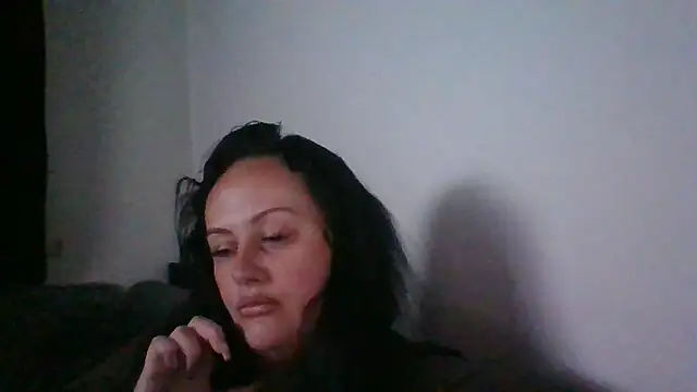 CurvyQueen2023 online show from 7, 1, 2026
