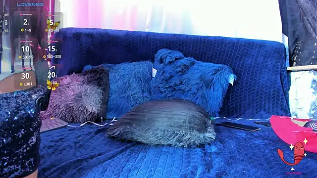 Snapshot of Mracialatina chatting on 10, 11, 2025 Mracialatina online show from 10, 11, 2025