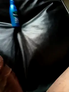 Snapshot of Village_0boy chatting on 18, 9, 2025 Village 0boy online show from 18, 9, 2025