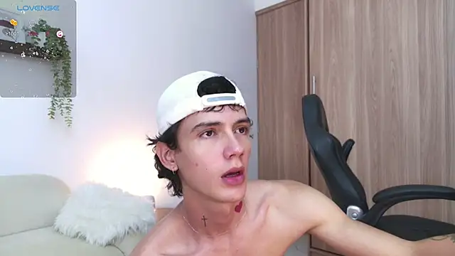 Snapshot of badboy_one_ chatting on 29, 9, 2025 badboy one  online show from 29, 9, 2025
