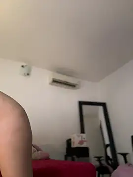 Snapshot of Hips_hannah chatting on 8, 3, 2025 Hips hannah online show from 8, 3, 2025