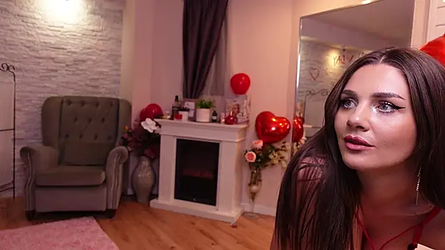 Snapshot of LinaReese chatting on 12, 2, 2025 LinaReese online show from 12, 2, 2025