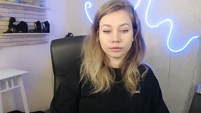 Snapshot of holly_xglam chatting on 30, 1, 2025 holly xglam online show from 30, 1, 2025