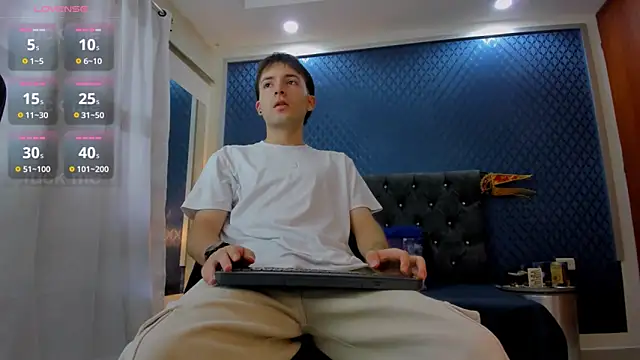 Snapshot of bower_and_colucci chatting on 27, 1, 2025 bower and colucci online show from 27, 1, 2025