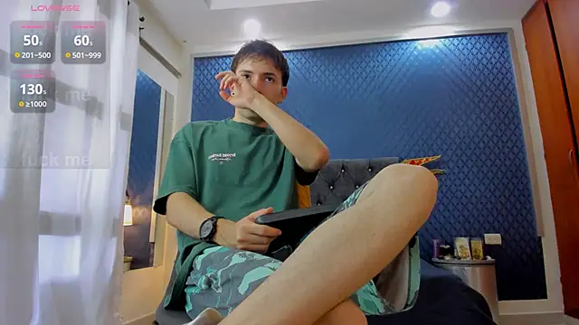 Snapshot of bower_and_colucci chatting on 29, 1, 2025 bower and colucci online show from 29, 1, 2025