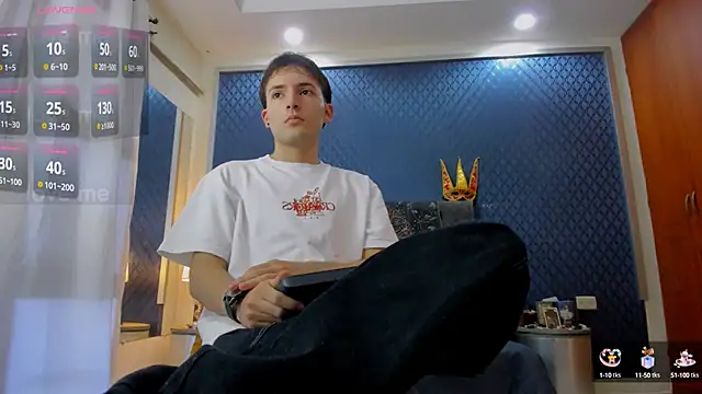 Snapshot of bower_and_colucci chatting on 30, 1, 2025 bower and colucci online show from 30, 1, 2025