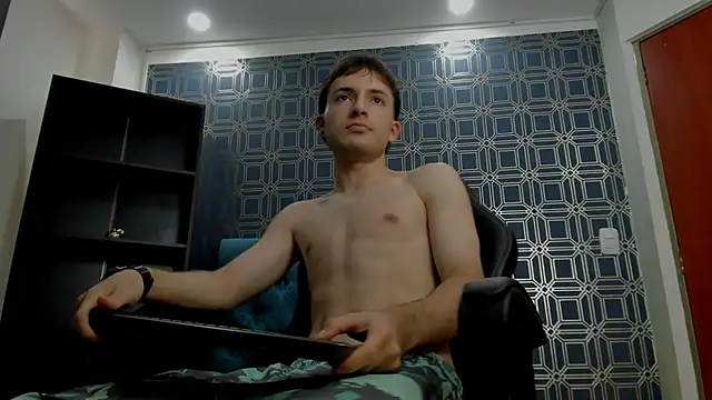 Snapshot of bower_and_colucci chatting on 8, 2, 2025 bower and colucci online show from 8, 2, 2025