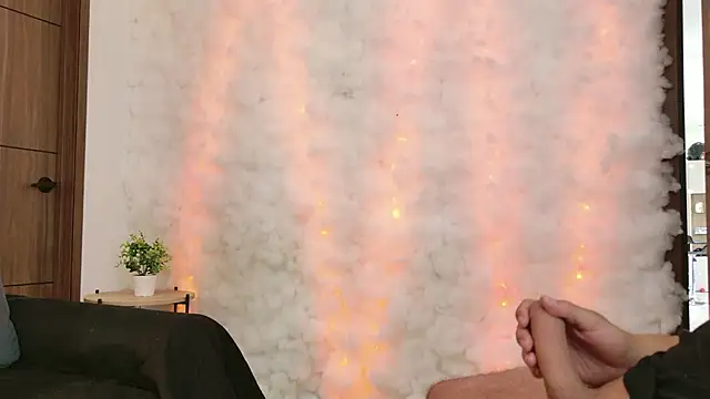 Snapshot of Hot_Couple666 chatting on 15, 12, 2025 Hot Couple666 online show from 15, 12, 2025