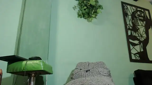 thirstymoonxx online show from 9, 12, 2024