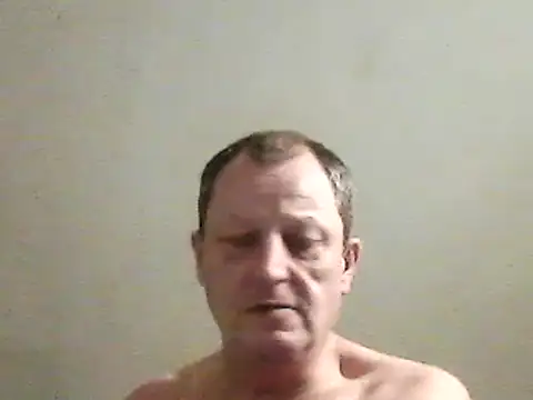 Snapshot of chubbybear2cum chatting on 2, 2, 2025 chubbybear2cum online show from 2, 2, 2025
