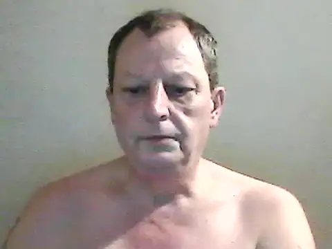 Snapshot of chubbybear2cum chatting on 21, 2, 2025 chubbybear2cum online show from 21, 2, 2025