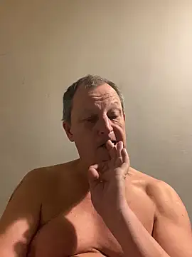 Snapshot of chubbybear2cum chatting on 4, 10, 2025 chubbybear2cum online show from 4, 10, 2025