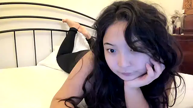 cutie mio online show from 5, 10, 2025