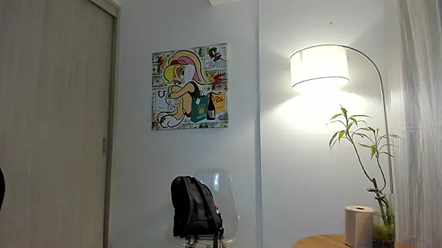  Miss Kimm online show from 1, 3, 2025