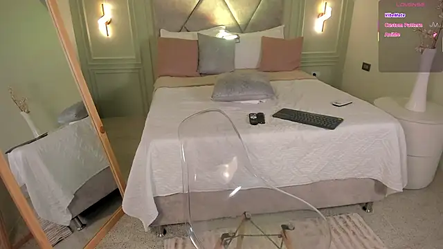  Miss Kimm online show from 18, 9, 2025