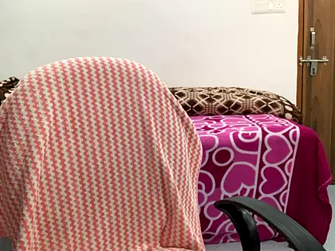 Aishwarya 101  online show from 3, 12, 2025