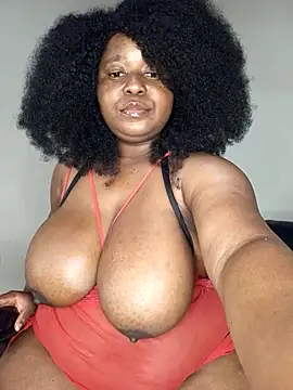 Snapshot of ANAYA-B chatting on 15, 10, 2025 ANAYA-B online show from 15, 10, 2025
