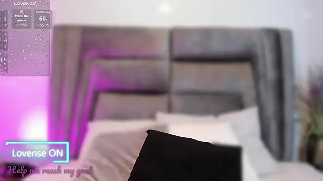 sophiee smith online show from 1, 2, 2025