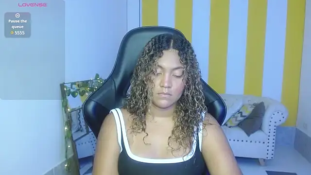 Snapshot of Cristal_War chatting on 10, 2, 2025 Cristal War online show from 10, 2, 2025