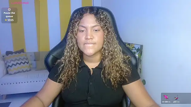 Snapshot of Cristal_War chatting on 13, 2, 2025 Cristal War online show from 13, 2, 2025