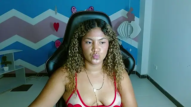 Snapshot of Cristal_War chatting on 14, 2, 2025 Cristal War online show from 14, 2, 2025