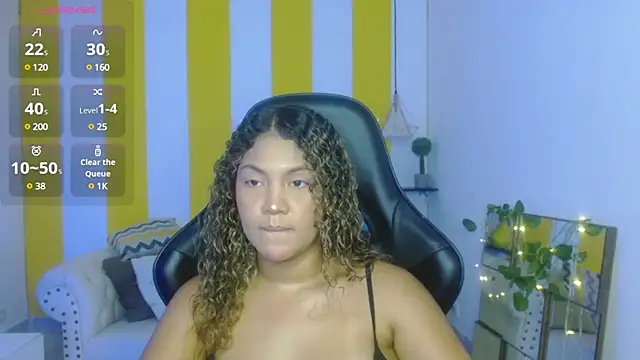 Snapshot of Cristal_War chatting on 23, 2, 2025 Cristal War online show from 23, 2, 2025