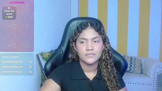 Snapshot of Cristal_War chatting on 4, 3, 2025 Cristal War online show from 4, 3, 2025