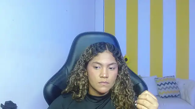 Snapshot of Cristal_War chatting on 6, 3, 2025 Cristal War online show from 6, 3, 2025