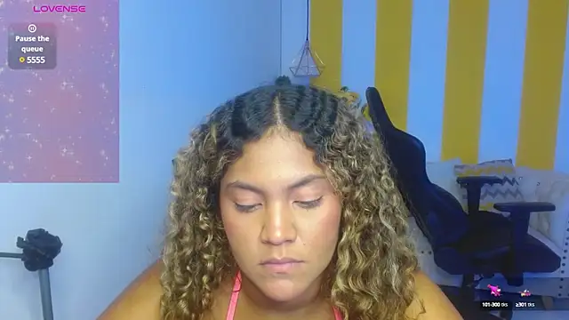 Snapshot of Cristal_War chatting on 7, 3, 2025 Cristal War online show from 7, 3, 2025