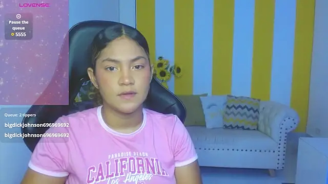 Snapshot of Cristal_War chatting on 8, 3, 2025 Cristal War online show from 8, 3, 2025