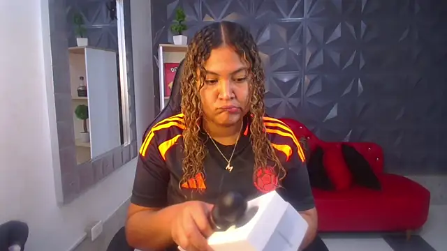 Snapshot of Cristal_War chatting on 9, 9, 2025 Cristal War online show from 9, 9, 2025