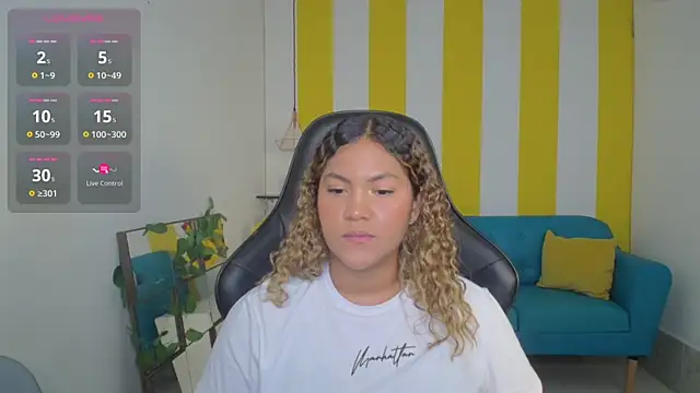 Snapshot of Cristal_War chatting on 23, 9, 2025 Cristal War online show from 23, 9, 2025