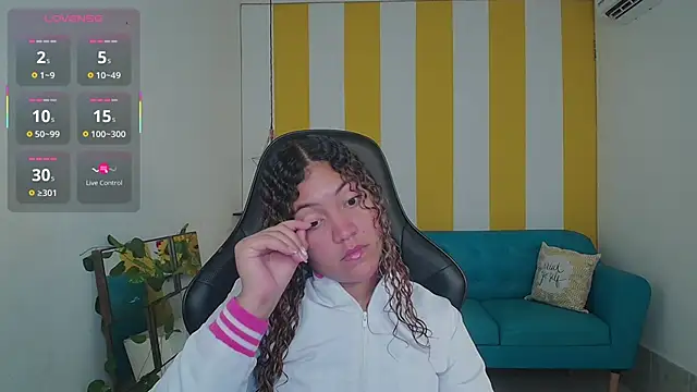 Snapshot of Cristal_War chatting on 27, 9, 2025 Cristal War online show from 27, 9, 2025