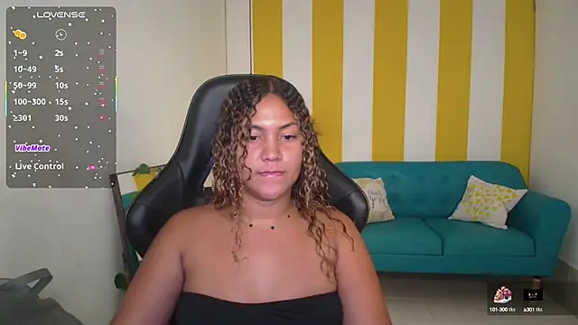 Snapshot of Cristal_War chatting on 3, 10, 2025 Cristal War online show from 3, 10, 2025