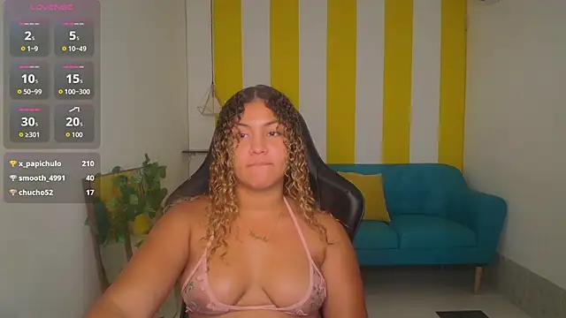 Snapshot of Cristal_War chatting on 15, 11, 2025 Cristal War online show from 15, 11, 2025