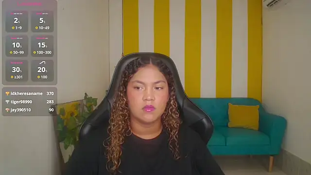 Snapshot of Cristal_War chatting on 20, 11, 2025 Cristal War online show from 20, 11, 2025