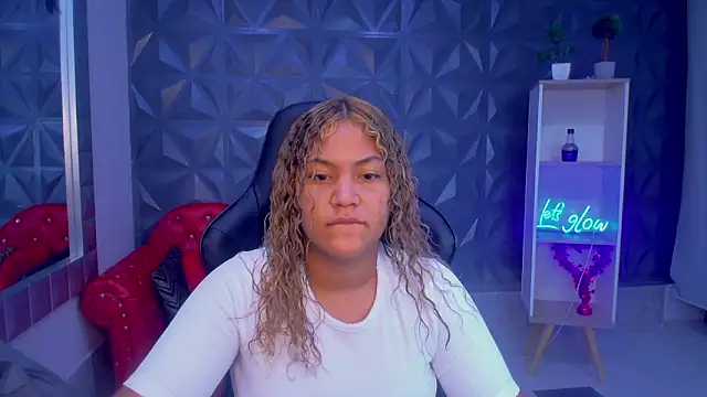 Snapshot of Cristal_War chatting on 13, 1, 2026 Cristal War online show from 13, 1, 2026