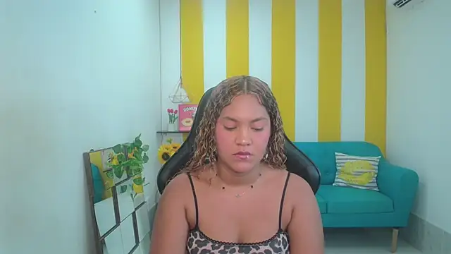 Snapshot of Cristal_War chatting on 16, 1, 2026 Cristal War online show from 16, 1, 2026