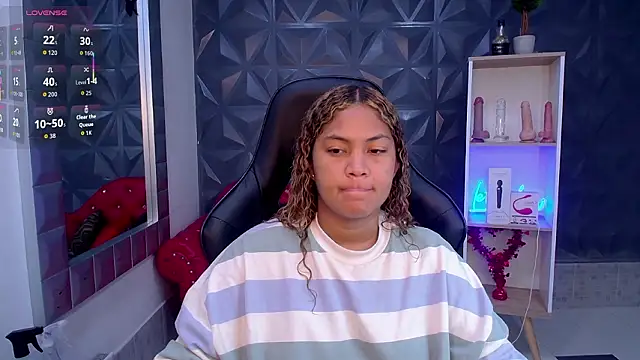 Snapshot of Cristal_War chatting on 2, 2, 2026 Cristal War online show from 2, 2, 2026