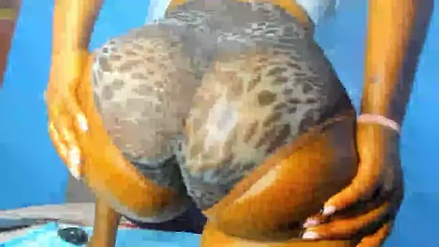 Snapshot of Natasha_Spencer chatting on 16, 9, 2025 Natasha Spencer online show from 16, 9, 2025