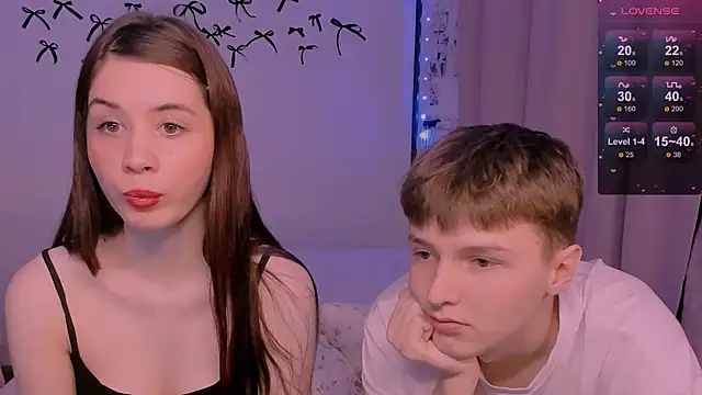 CoddleWeeper  online show from 18, 4, 2026