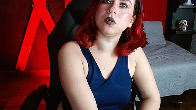 Naty slavedoll online show from 17, 1, 2025