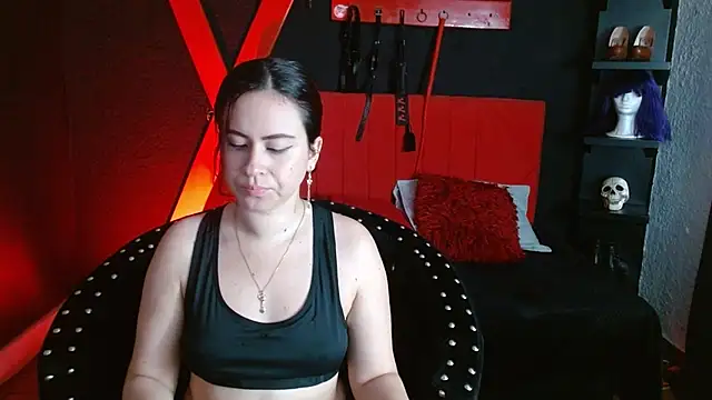 Naty slavedoll online show from 26, 1, 2025