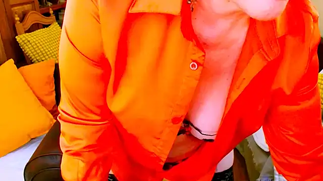 Snapshot of GattonaBiondona chatting on 18, 10, 2025 GattonaBiondona online show from 18, 10, 2025