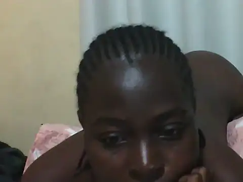 Snapshot of ara_bella chatting on 8, 1, 2026 ara bella online show from 8, 1, 2026